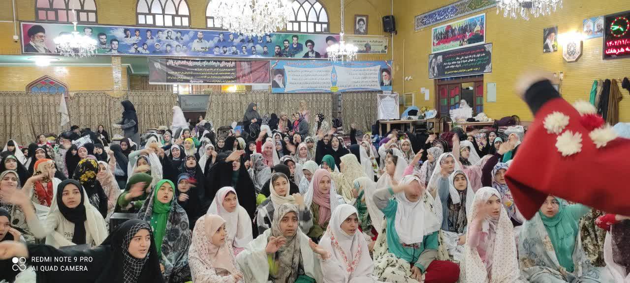 ۱۴ هزار دانش‌آموز از آذربایجان‌شرقی در مراسم اعتکاف شرکت کردند