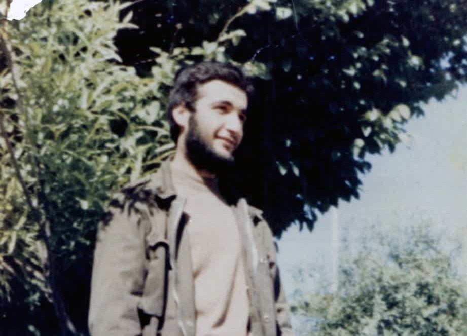 بايد با خون خود درخت برومند اسلام را آبياري كنيم