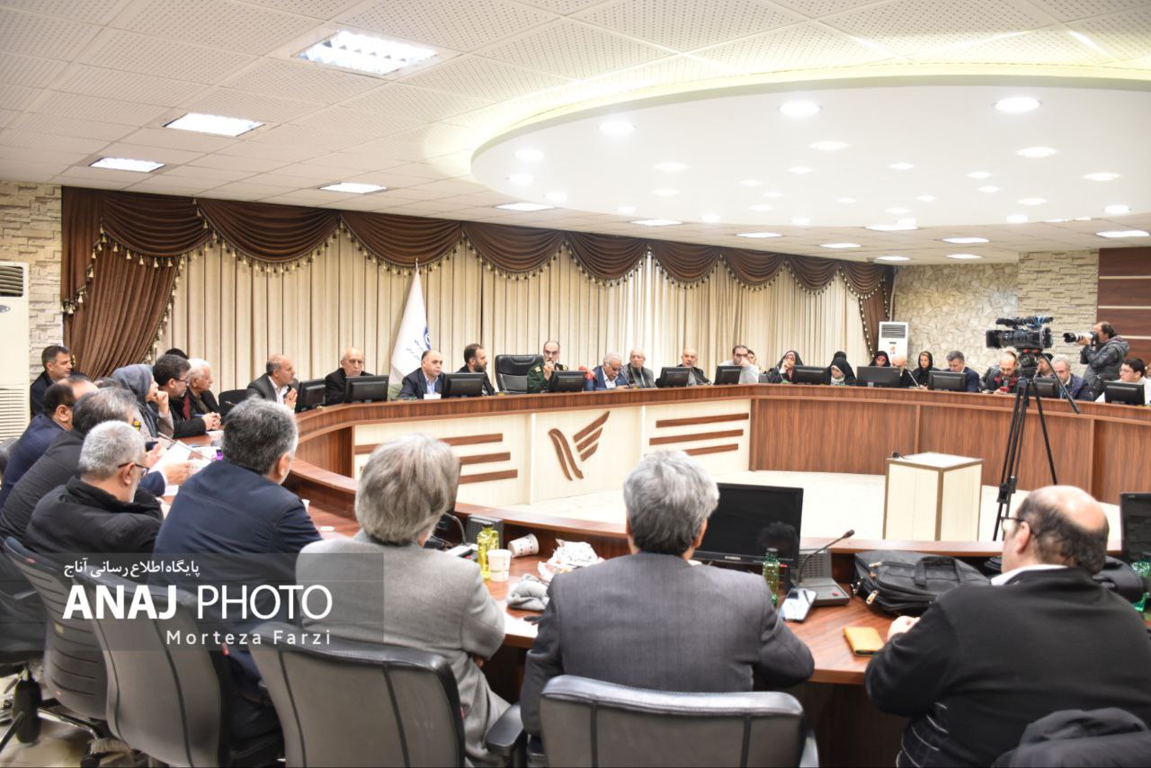 نشست فرمانده سپاه عاشورا با اصحاب رسانه