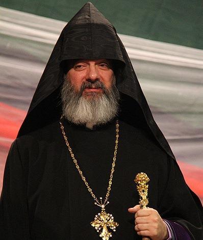 خلیفه ارامنه آذربایجان اهانت به قرآن کریم را محکوم کرد