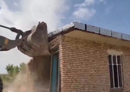 قلع و قمع ۳ مورد ساخت و ساز غیرمجاز در مرند