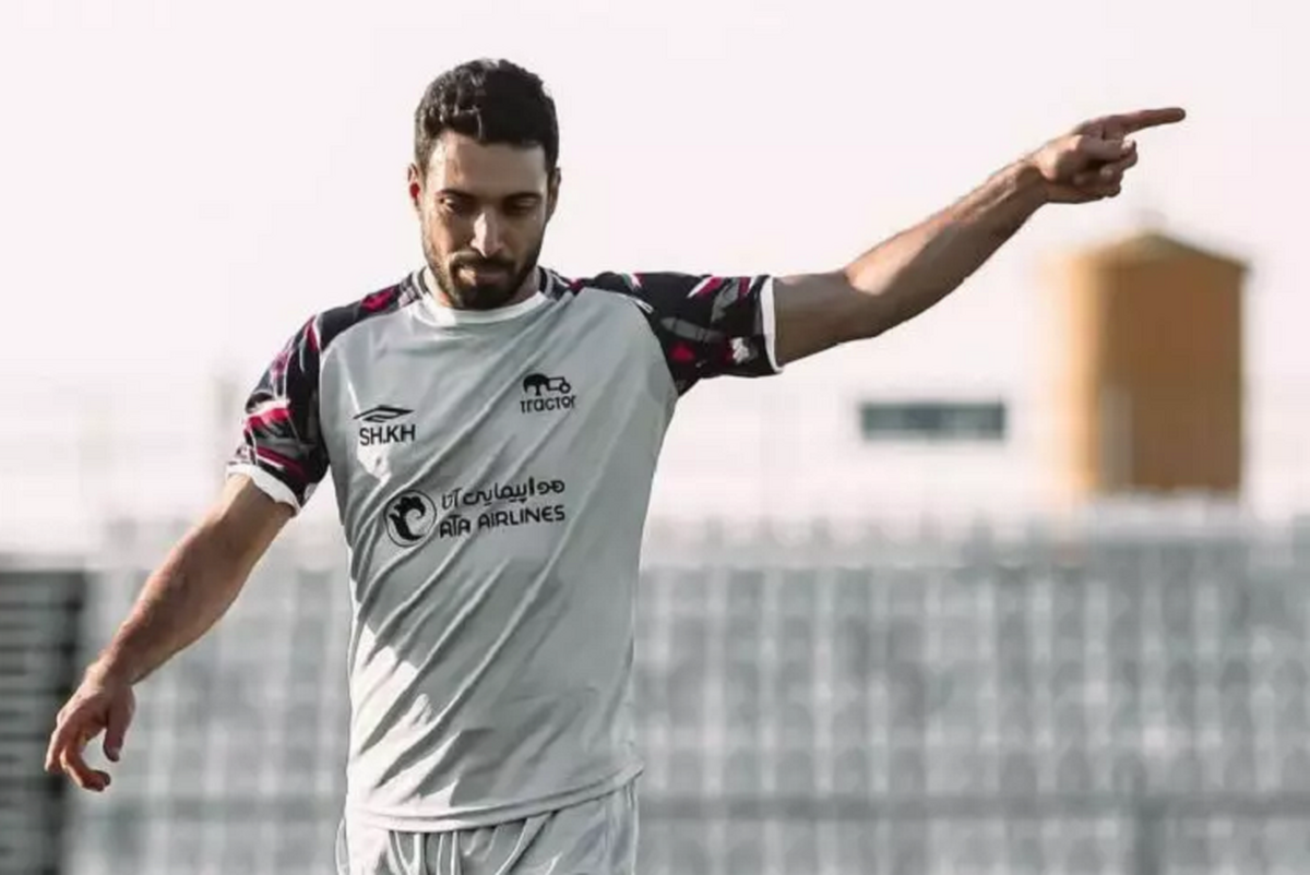 کاپیتان تراکتور حسابش را جدا کرد!