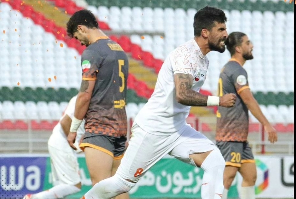 فرار دراماتیک مسی‌ها از شکست خانگی