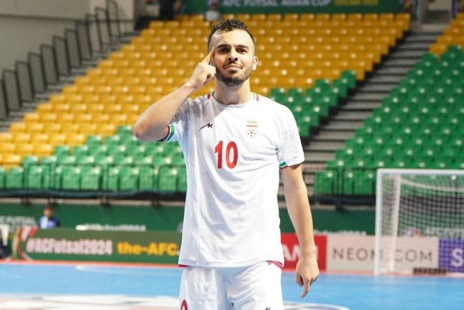 ستاره فوتسال آذربایجان بمب سیرجان شد!