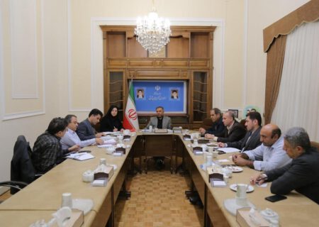 در نظام جمهوری اسلامی، انتخابات را مردم برگزار می‌کنند