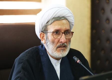 مشارکت  مردم در انتخابات سیلی به دشمنان خواهد بود