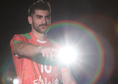 امین، ستاره تابان آذربایجان؛ آرماندو آبروداری می‌کند