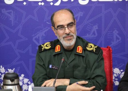 کشور به رییس‌جمهور معتقد و مقاوم در برابر دشمنان نیاز دارد