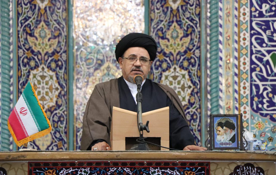 نظام ما به سه اصل آرمانها، ملت و ولایتفقیه متکی است