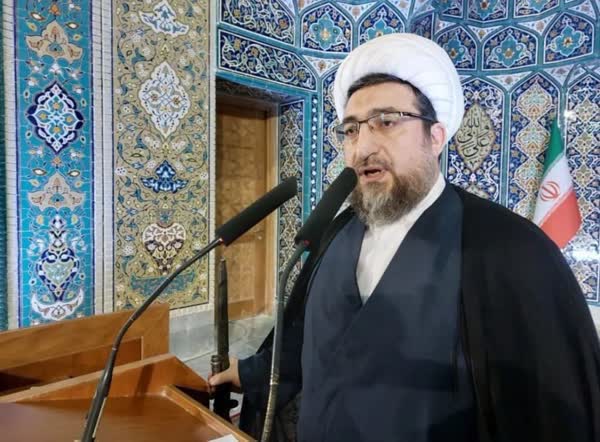 چراغ سبز نشان دادن به دشمن شایسته نامزدها نیست