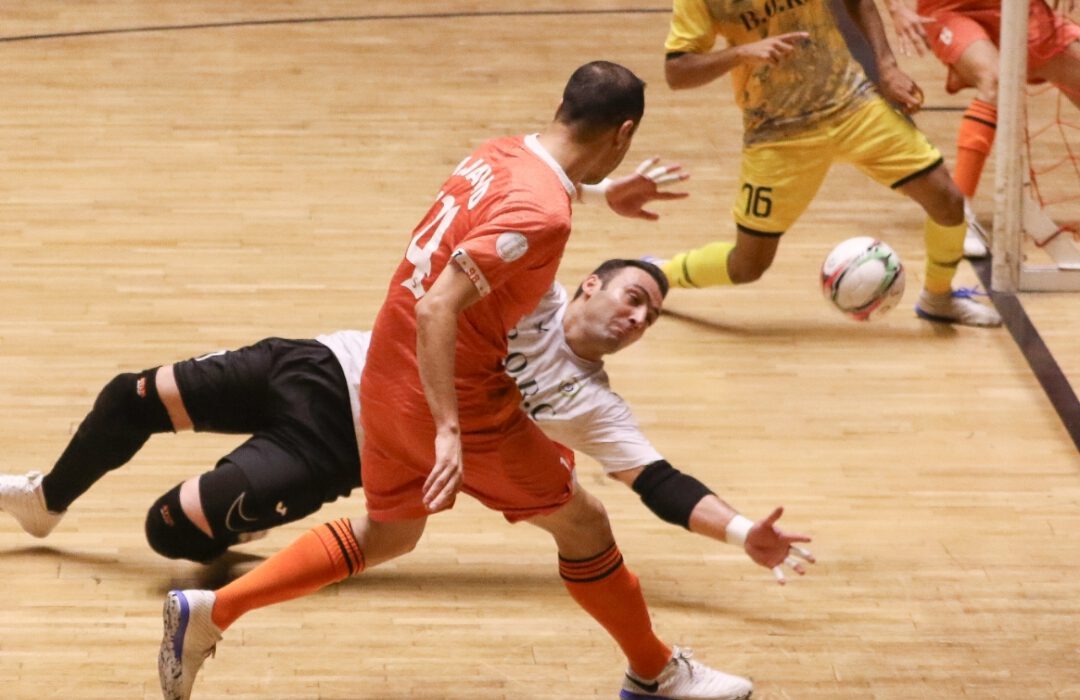 آتشبازی شاگردان بیغم در تبریز