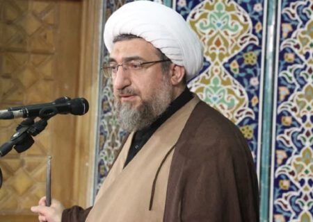 مسئولان در خدمت آزادگان باشند