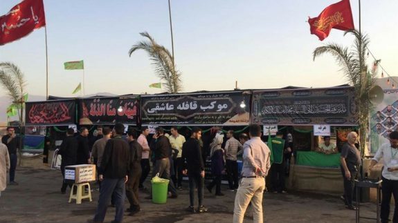 برپایی موکب‌های صلواتی ورودی ورزشگاه یادگار امام