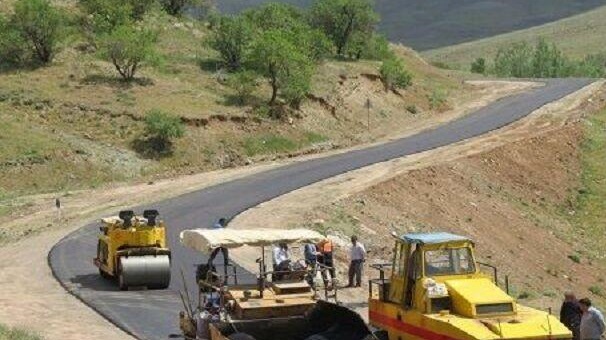 آسفالت ۱۳ کیلومتر راه روستایی درمراغه