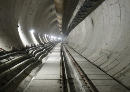 ۲۴۰۰ متر تا اتمام حفاری تونل شرقی مترو تبریز