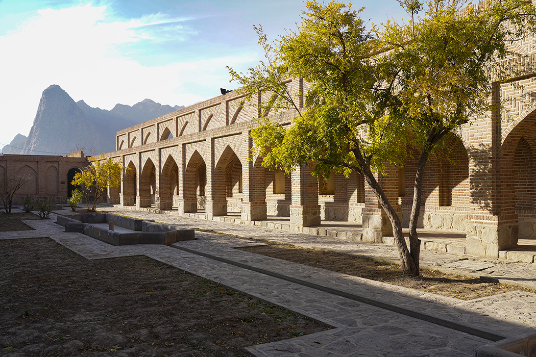 قلعه عباس‌میرزا و پل ضیاء‌الملک مرمت می‌شوند