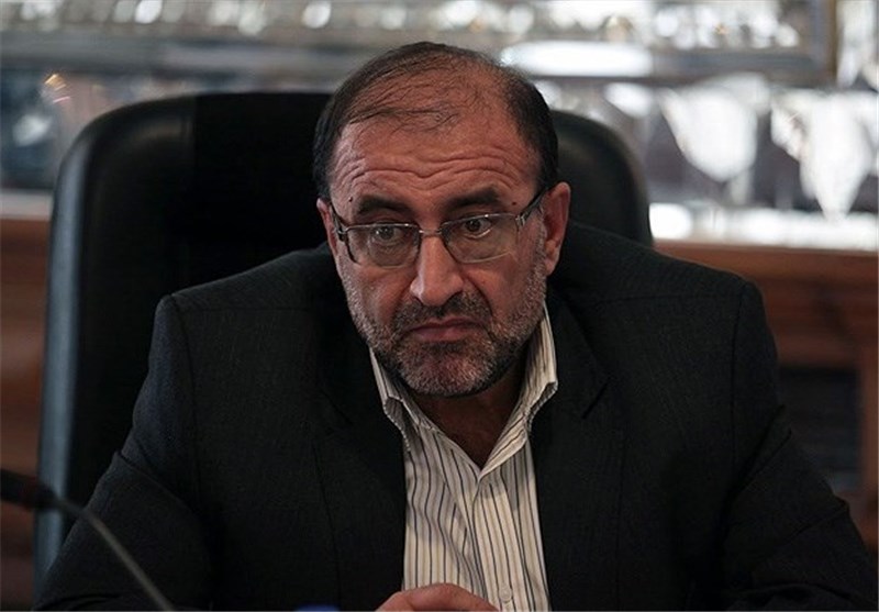 اولویت تندورها حزببازی است