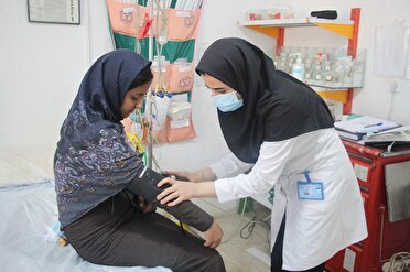 مراقبت دوره‌ای ۱۵ هزار دانش آموز در مراغه