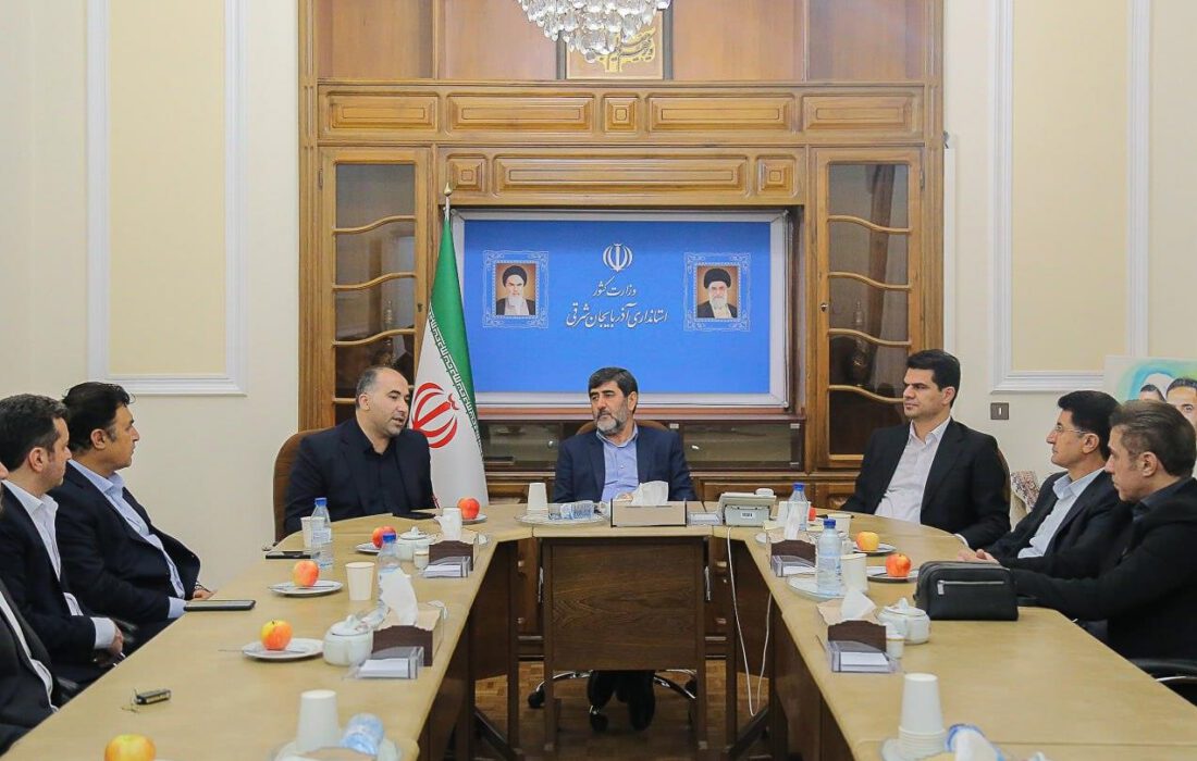 اهمیت «گلف» تبیین شود