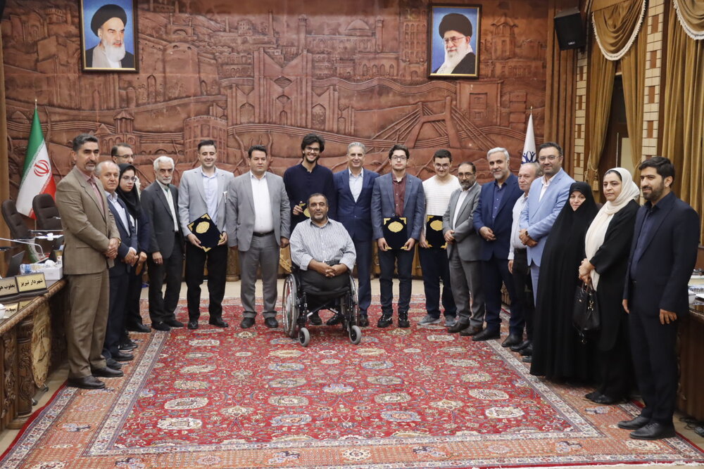 تجلیل اعضای از رتبه‌های برتر کنکور و مدال آوران پاراالمپیک