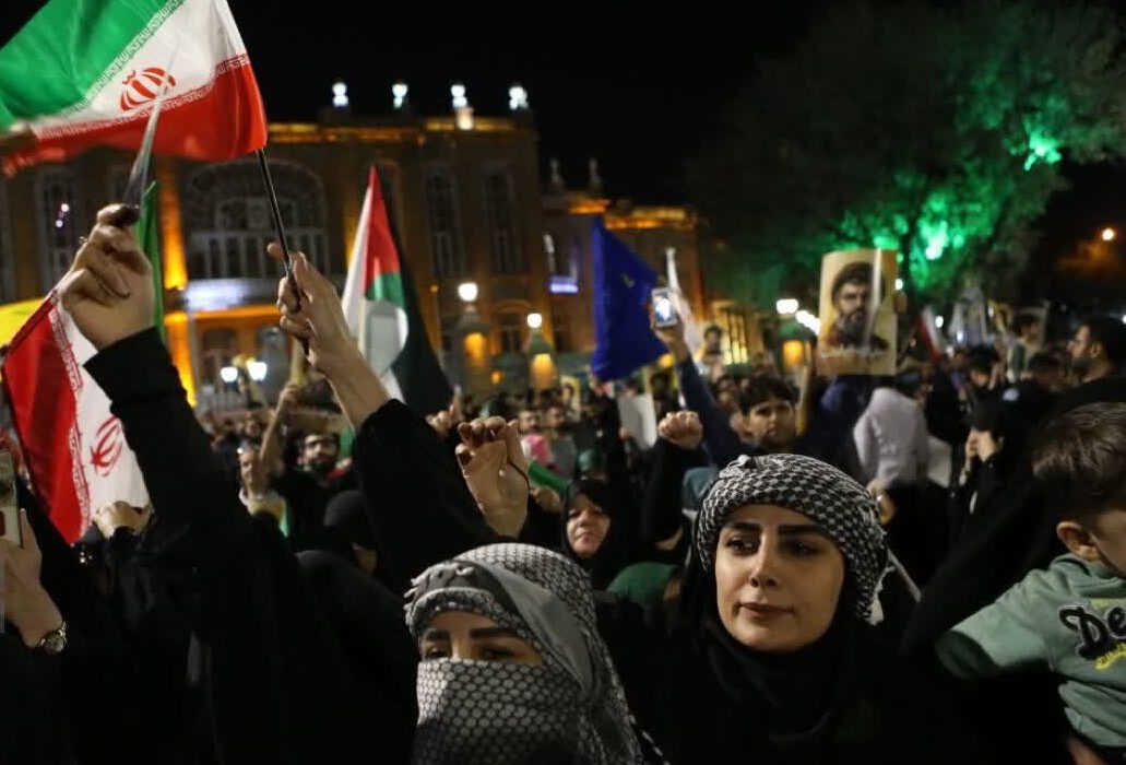 شادی مردم استان از عملیات موشکی سپاه