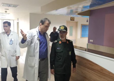 بازدید فرمانده سپاه عاشورا از بیمارستان سینا 