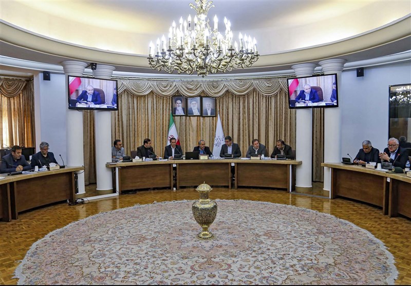 گرهگشایی از صنعت استان در روز تعطیل