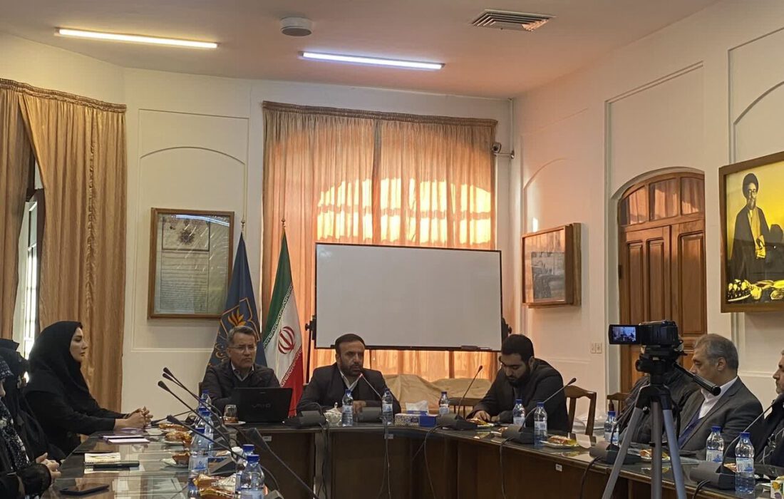 فعالیتهای فرهنگی با رویکرد کارمندی پیش نمیرود