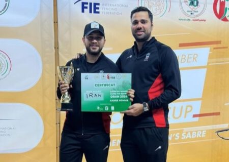 سکوی جام جهانی زیر پای شمشیرزن تبریزی