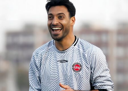 خنده‌های معنادار کاپیتان تراکتور + تصاویر