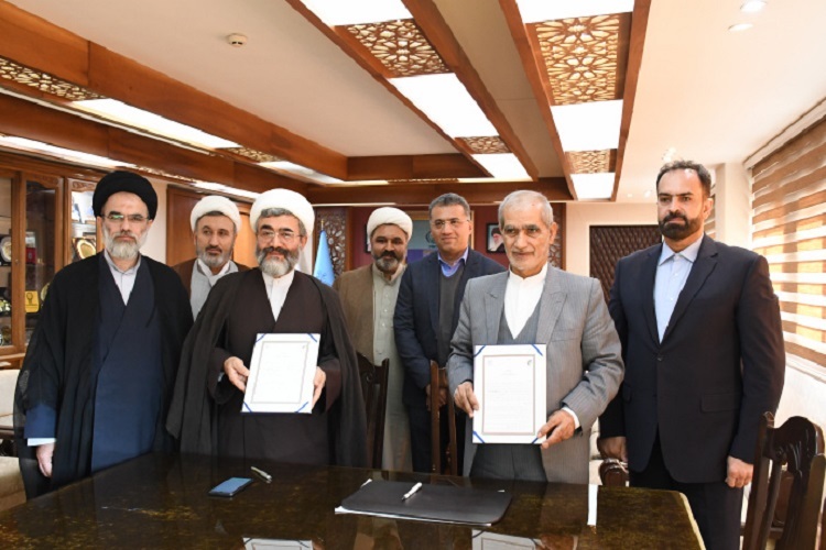 امضای تفاهمنامه دانشگاه تبریز و جامعةالمصطفی