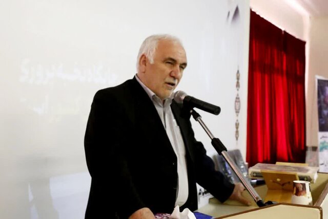 مدرکگرایی معضل آموزش کشور است