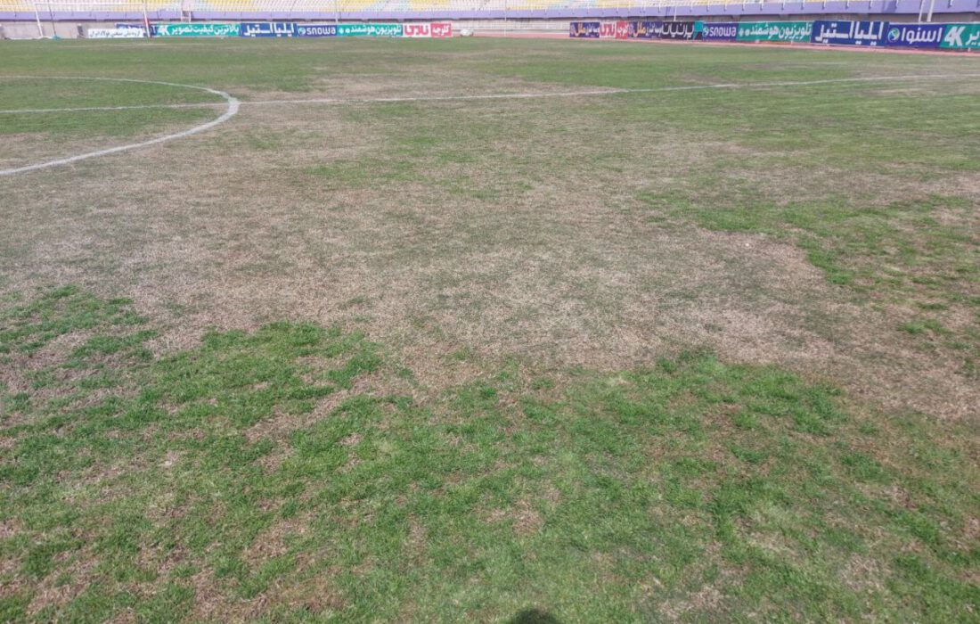 زمین فوتبال تیمورلو به هیات سوارکاری واگذار شده است