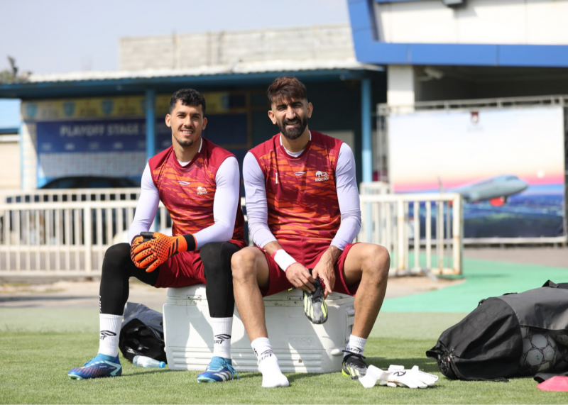 فاصله نجومی گلر اول و دوم تراکتور!