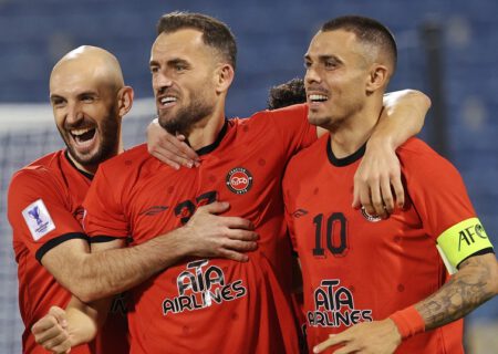 تراکتـور حریف آسیایی‌اش را نابود کرد!