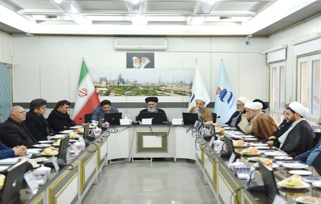 وزارت دفاع نگاه ویژه‌ای به مسائل اقتصادی دارد