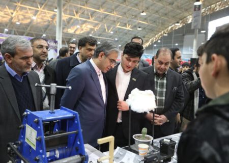 گشایش نمایشگاه دانش‌آموزی «نوفن فست» در تبریز