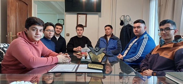 دانشآموزانی که قفل زندان را شکستند