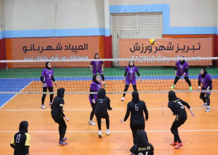 مسابقات والیبال المپیاد شهربانو آغاز شد