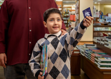 اپلیکیشن و کارت بانکی  برای ۷ تا ۱۸ ساله‌ها