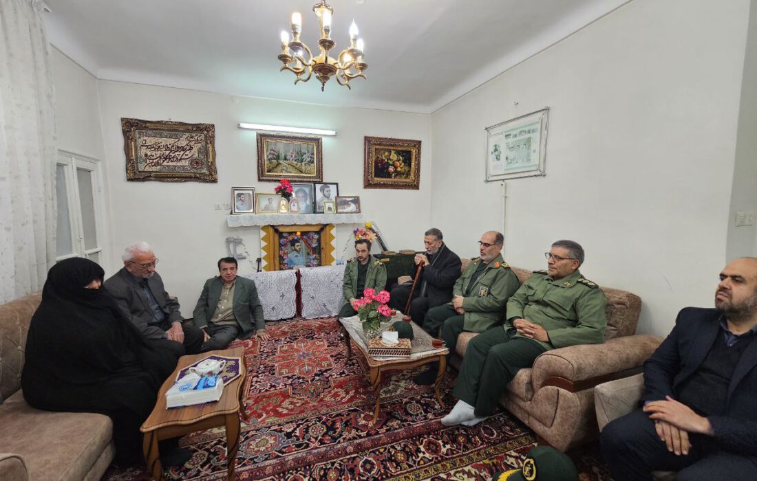 عارفِ ۱۷ ساله‌ای که خط‌شکن بود