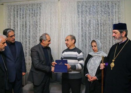 شهدای ارامنه نماد همبستگی در ایران هستند