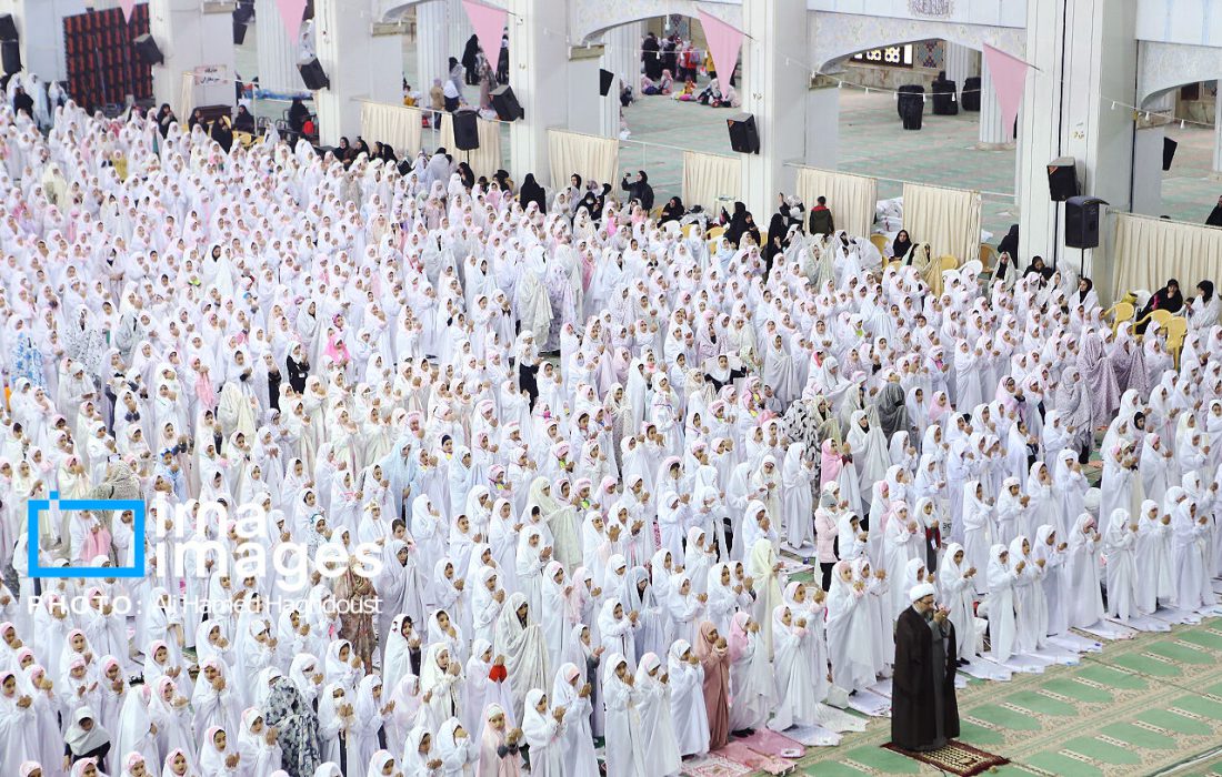 جشن تکلیف پنج هزار نفری دختران تبریزی برگزار شد