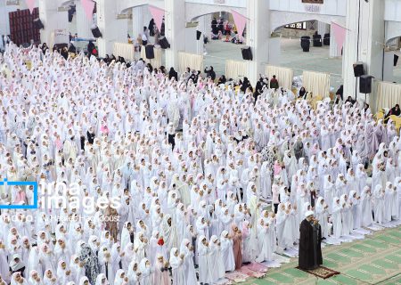 جشن تکلیف پنج هزار نفری دختران تبریزی برگزار شد