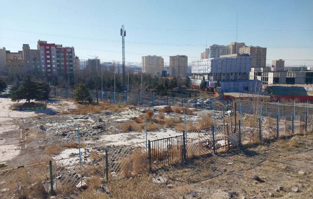 از مرکز خرید مدرن تا کارگاه شهرداری