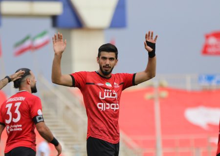 گلزن و بی‌حاشیه؛ مرسی آقاجان!