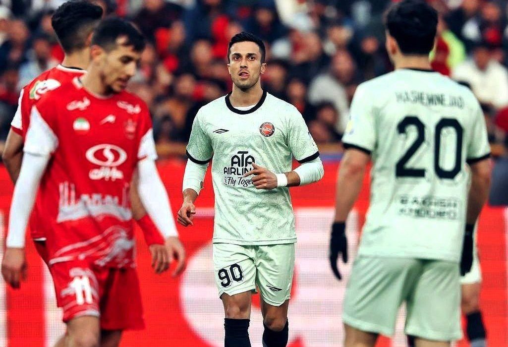 اسکواد تراکتور، اسکواد قهرمانی نیست