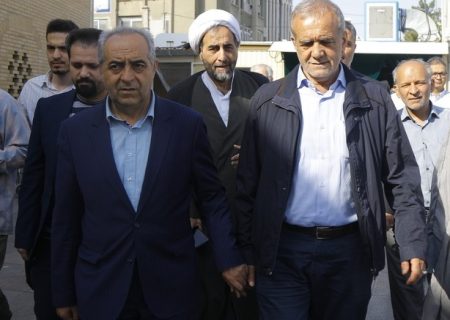 هیس! رئیس جمهور از خودمان است