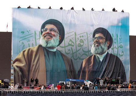 سید حسن نصرالله را در چند جمله توصیف کنید