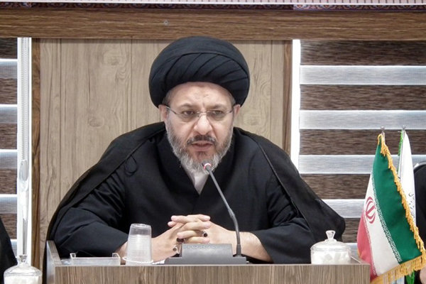 انقلاب با حضور همه‌جانبه مردم پیروزی شد